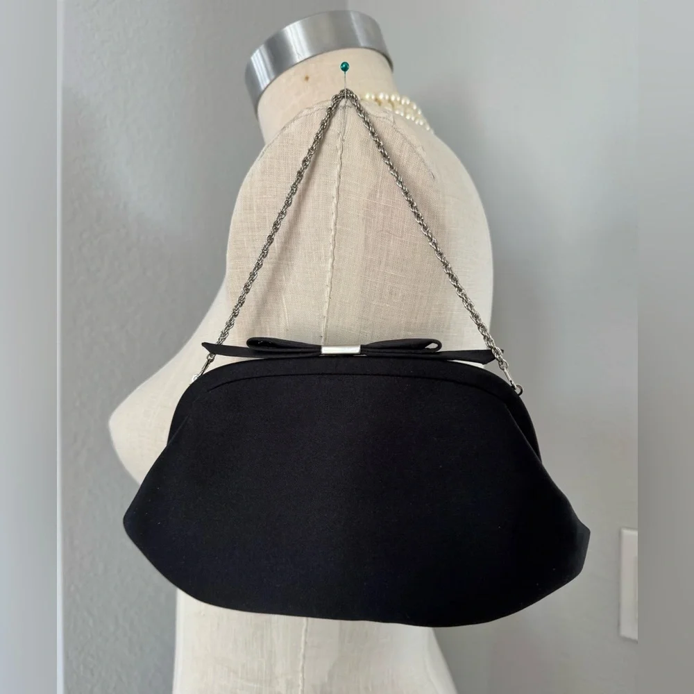 La Regale Vintage Black Bow Bag